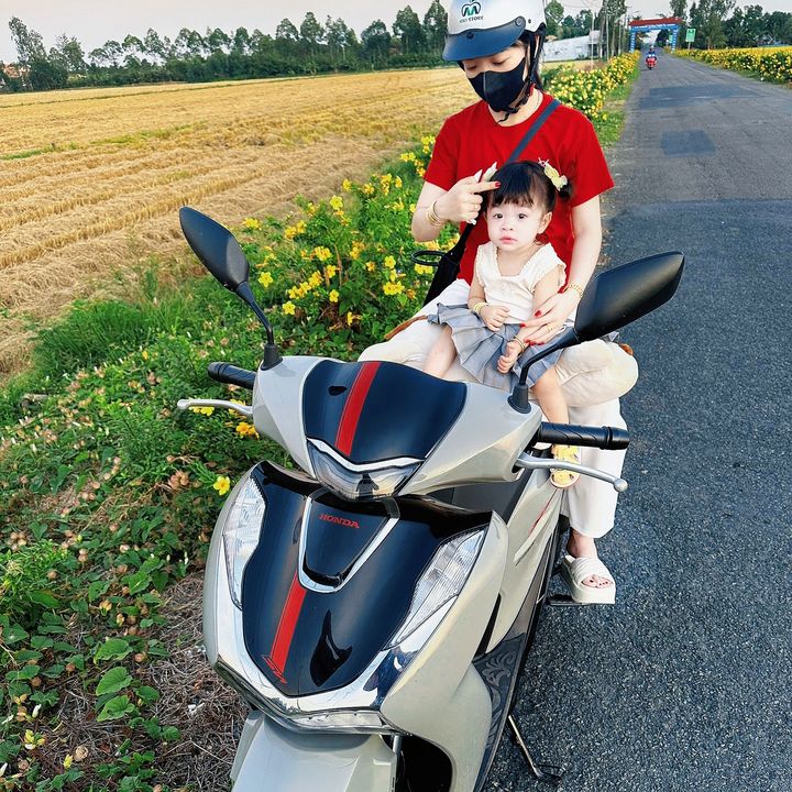 Lê Xinh Review 🌸 (Mẹ-Ấu-Ben)