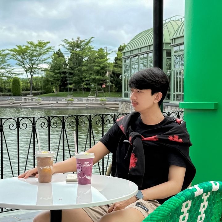 พีชที่เป็นลูกพีชอะ