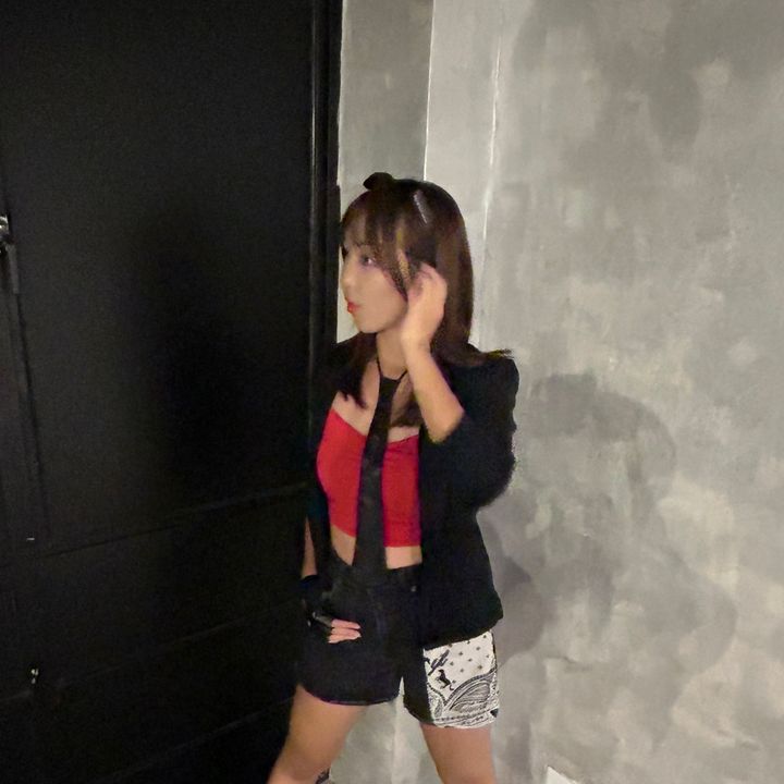 Ezee 千惠