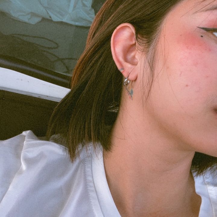 สองเนส