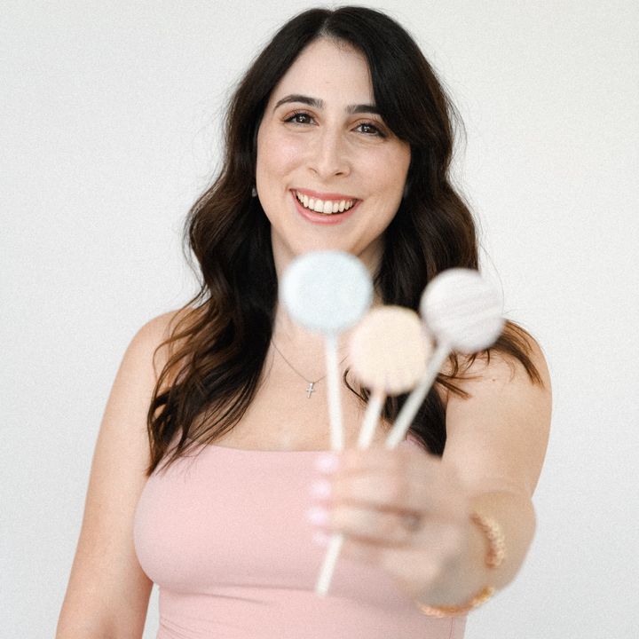 Tania • treatsbytania