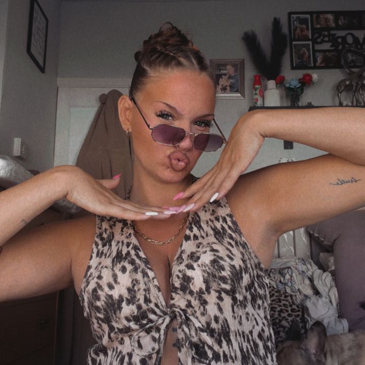ShelbyRoslyn01