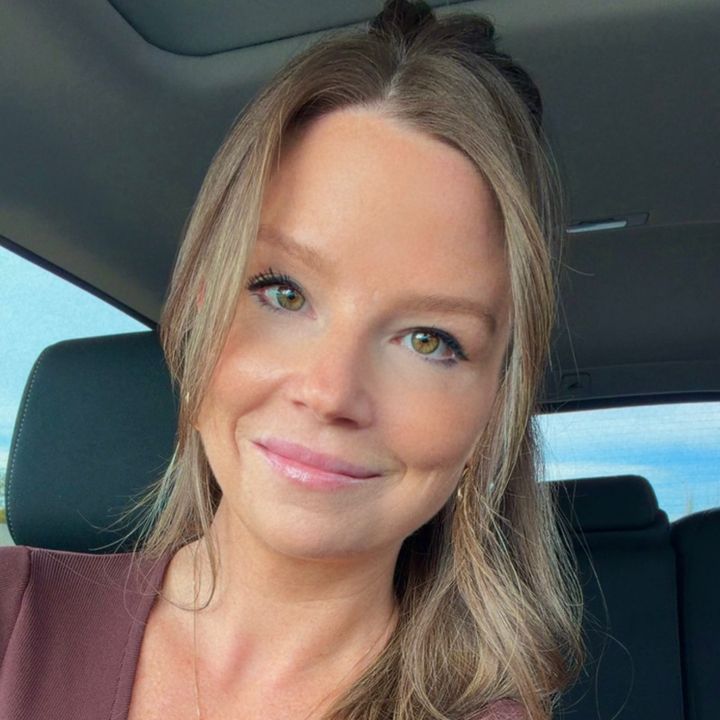 christinajbart