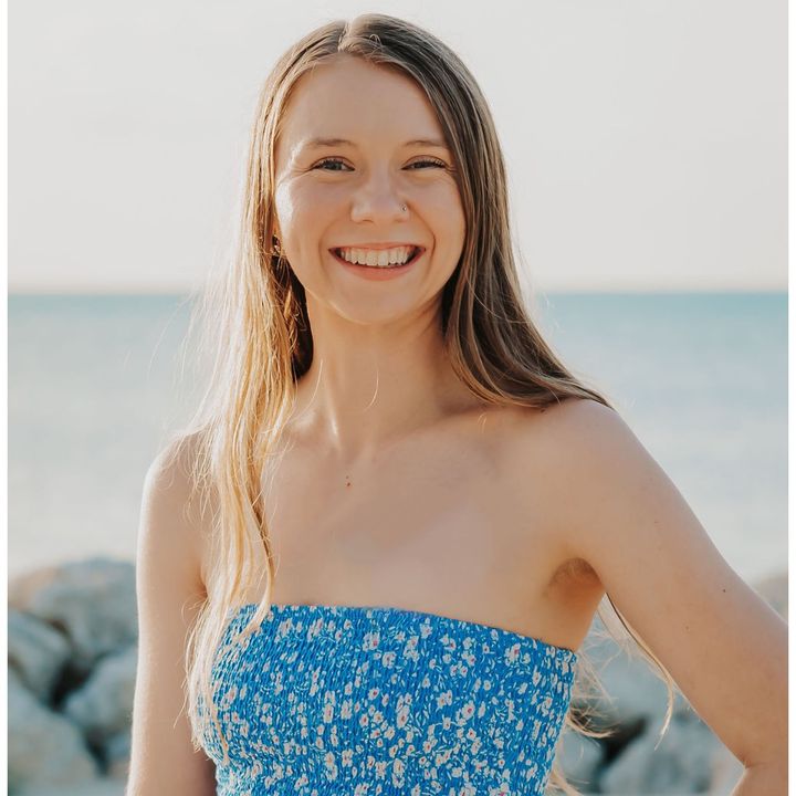 faithful_chloe