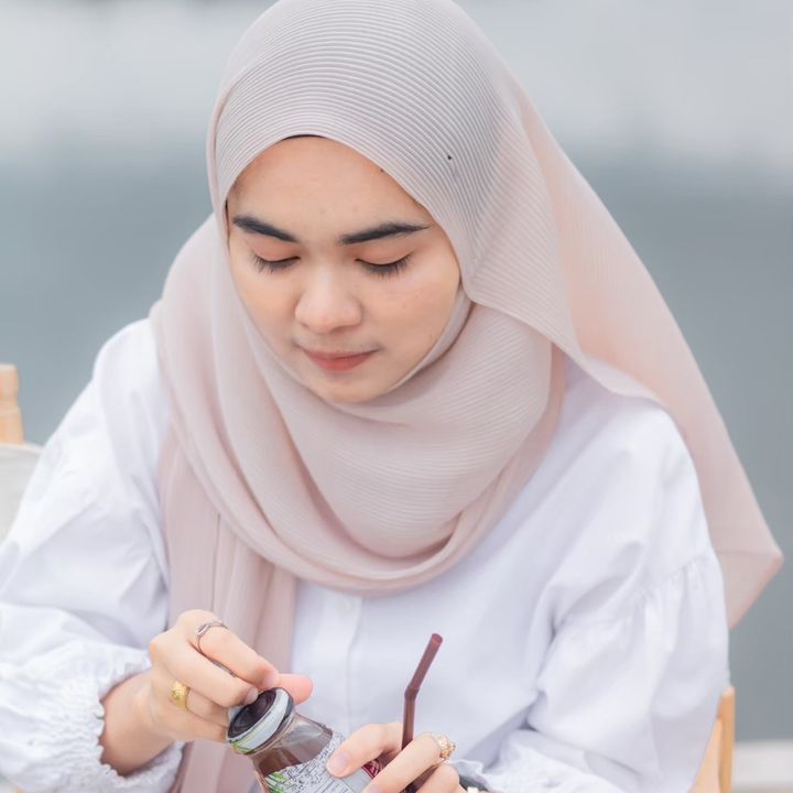 นอนอที่มีแมวชื่อลัคกี้ 🦋