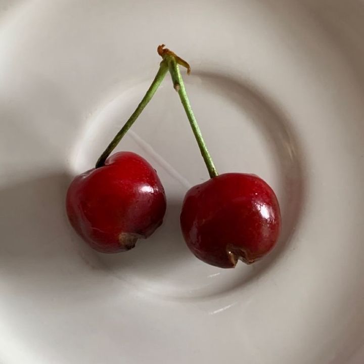 <33