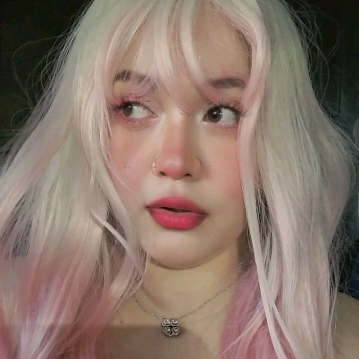 •Vaneesa•