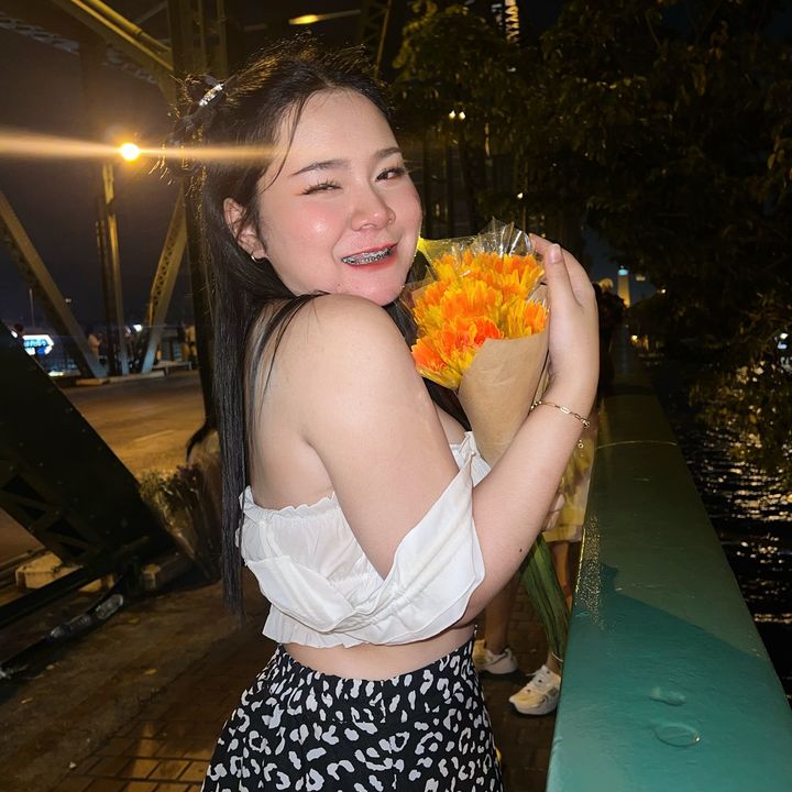 เมย์_ปรียานุช