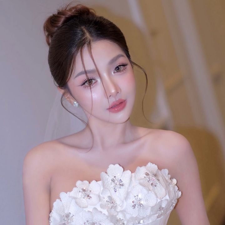 เลขาแบรนด์ปุยนุ่น บีน่า💖