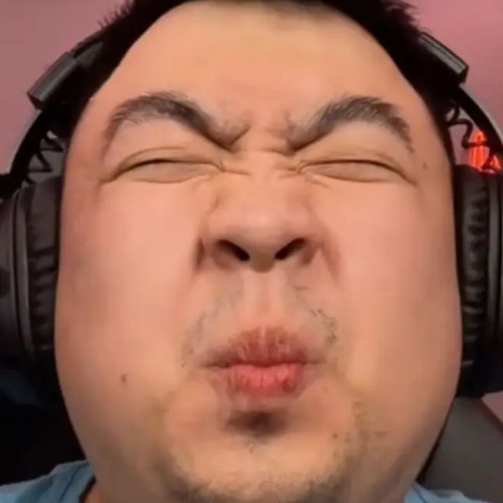 King bujED