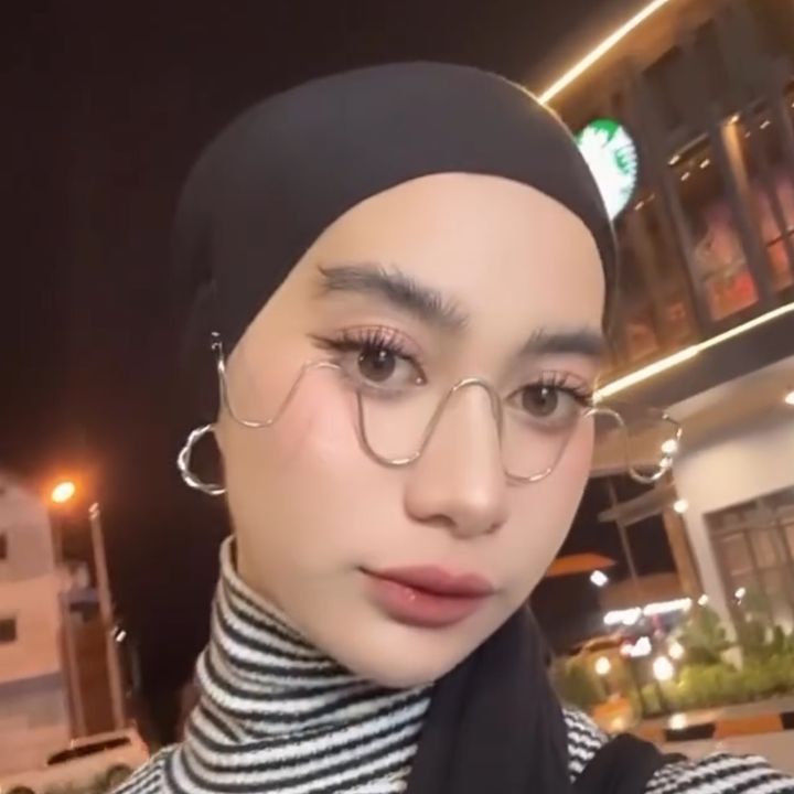 nuchiix 👷‍♀️