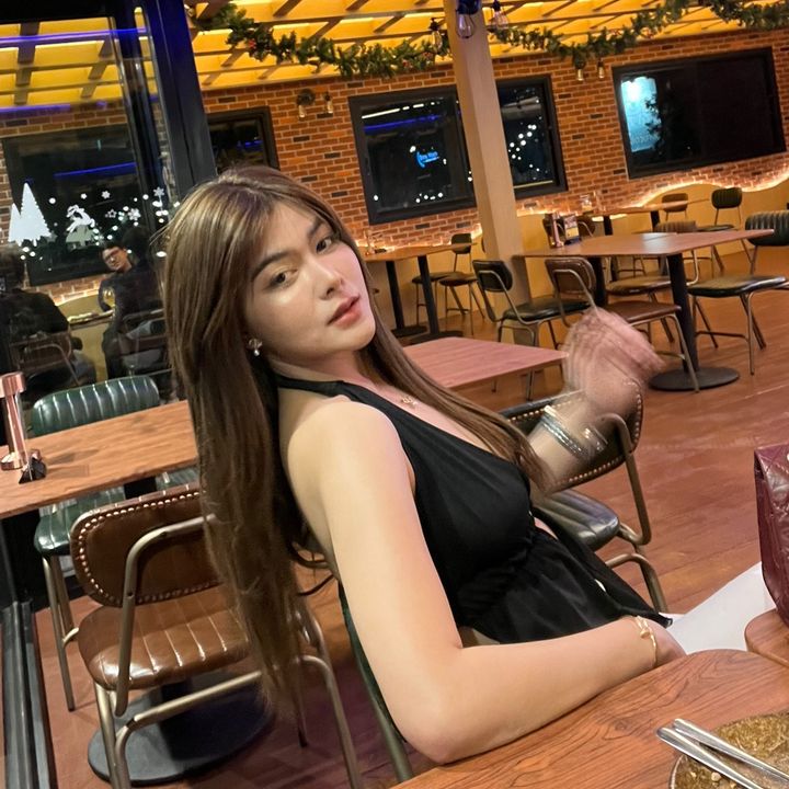 Preawmoji