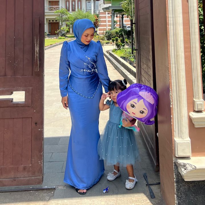 shanayaazzura09