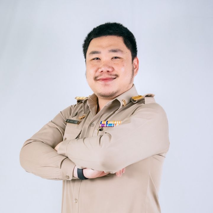 ครูตุ้ย 🐽