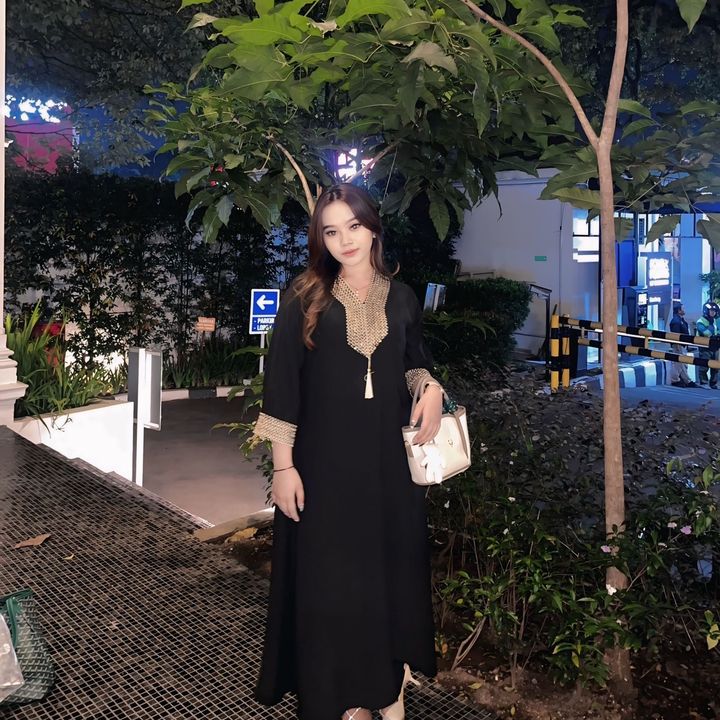 𝓡𝓲𝓻𝓲🧚🏻‍♀️