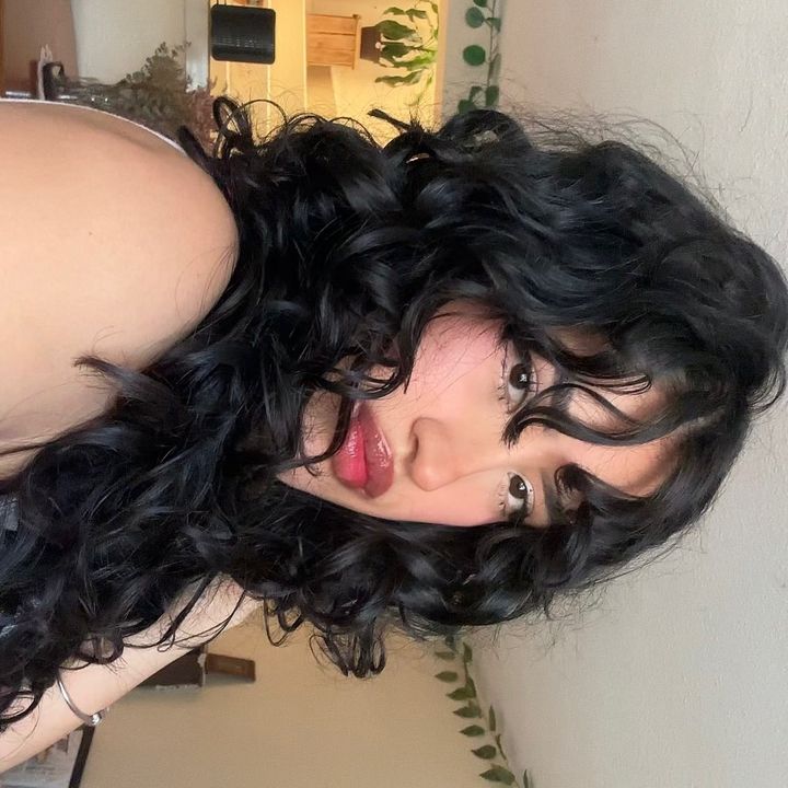 Valeria EB