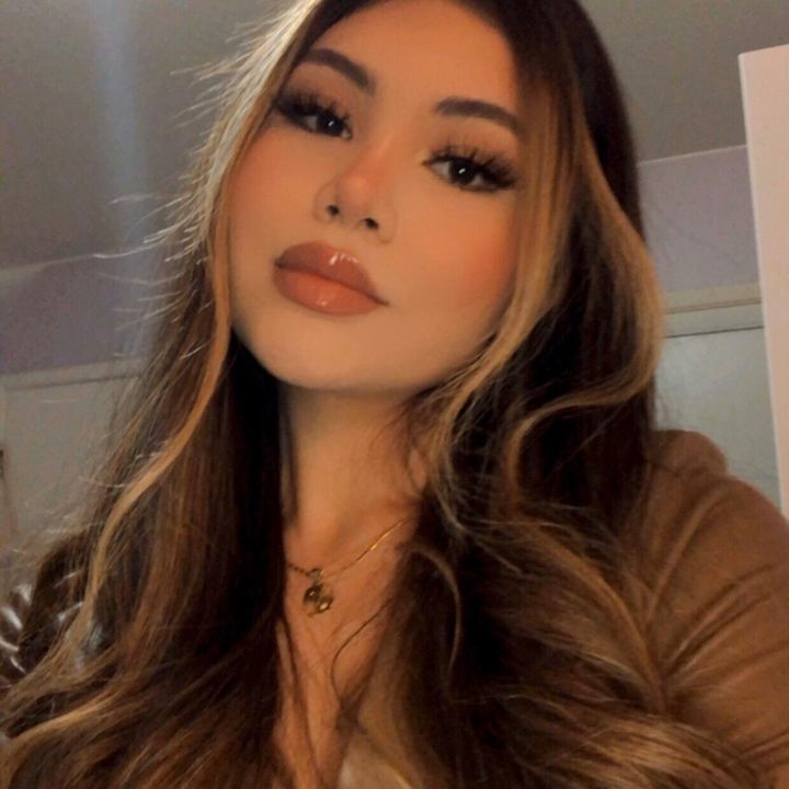 𝒟.