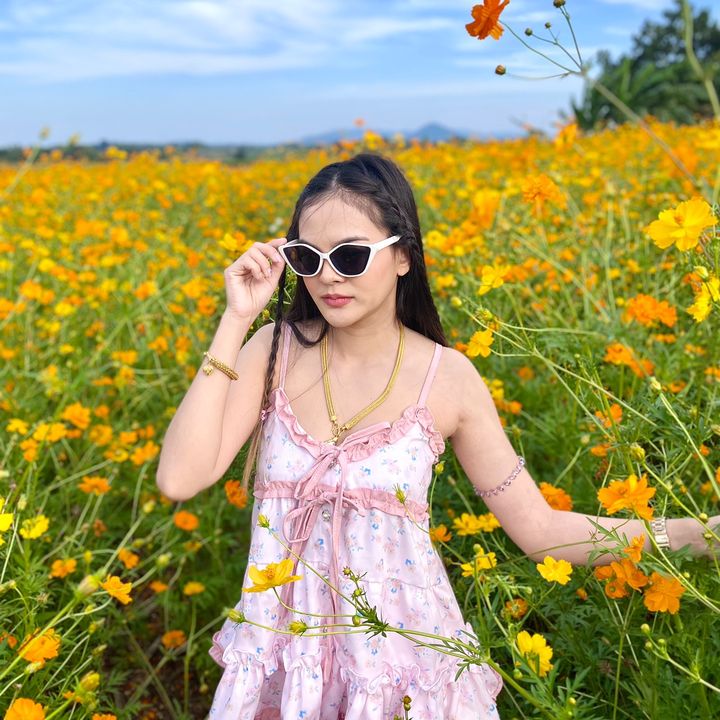 หญิง แม้น