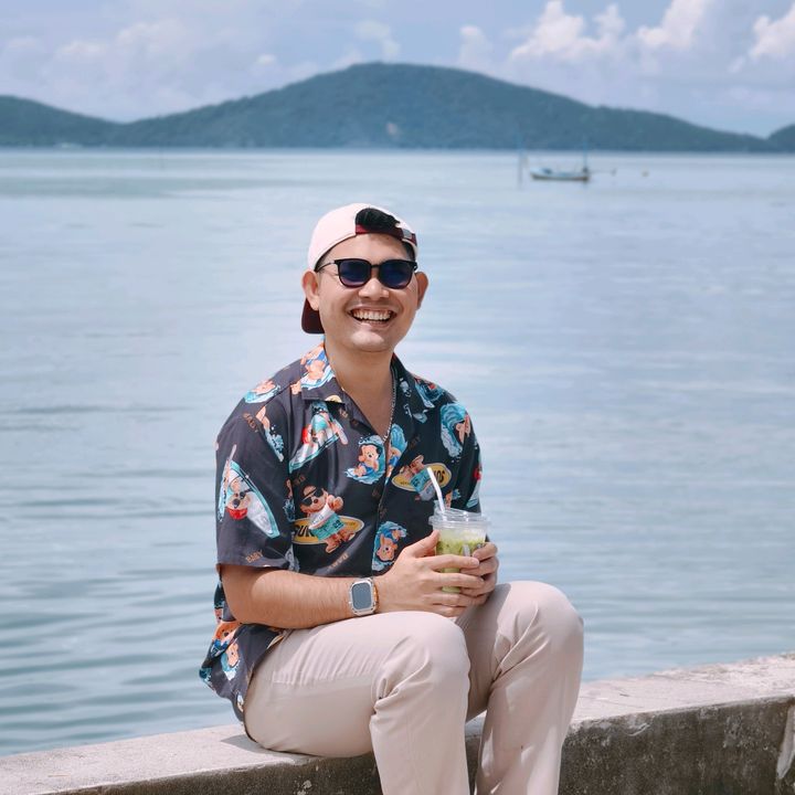 💇🏻‍♂️ สุวัฒน์ สุขเกษม 🏳️‍🌈
