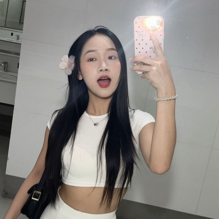 แอนนี่ 🐰🎀 ₊