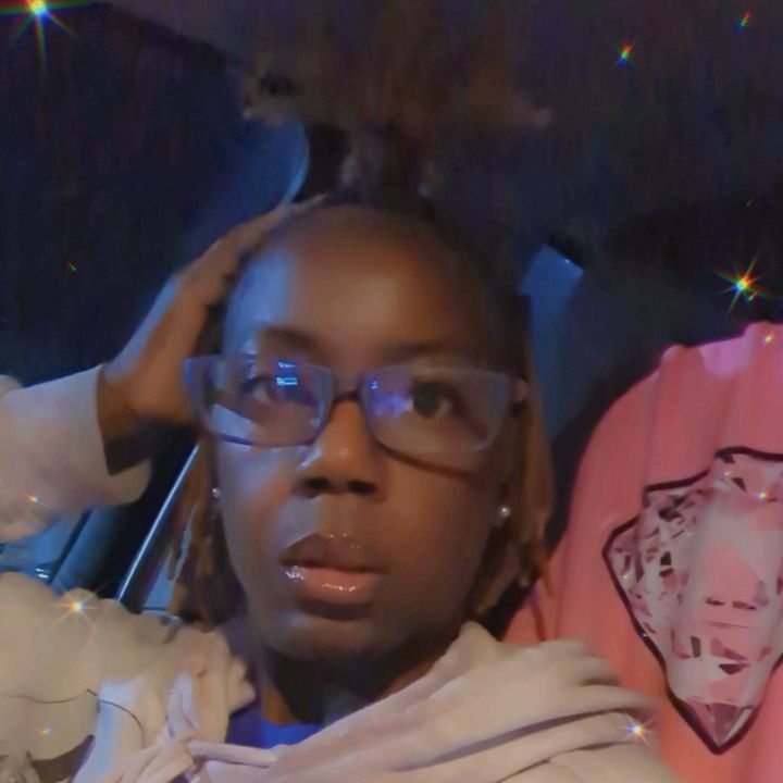DeeJam(🦋💜Butterfly soldier💜