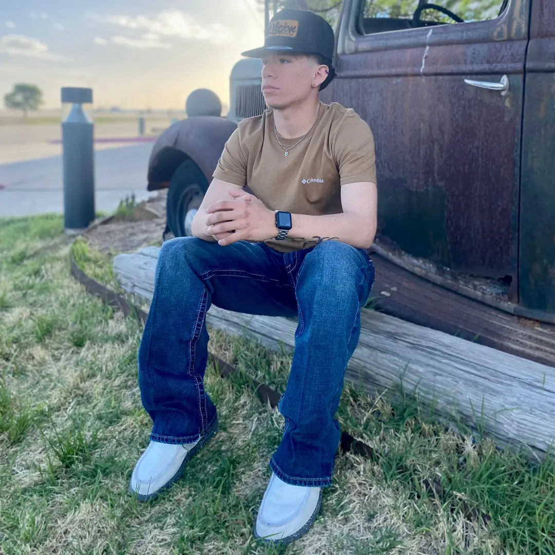 𝐸𝒷𝓃𝑒𝓇 𝑅𝑜𝒿𝒶𝓈