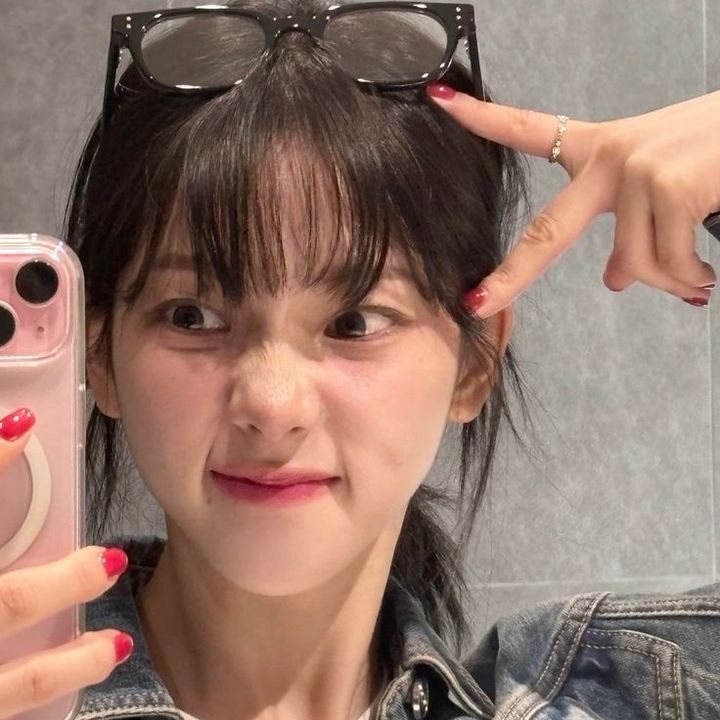 b ʚɞ