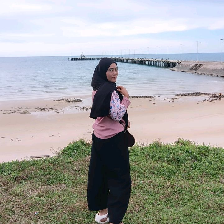 Roslina (ina butet)