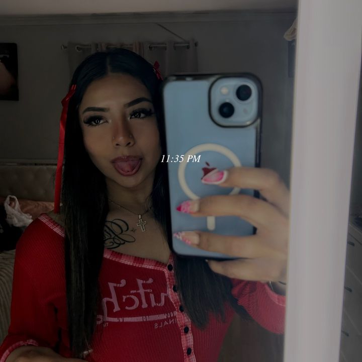 Elizabeth🦋.