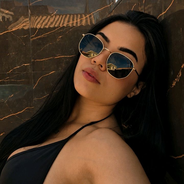 Thayza Carneiro