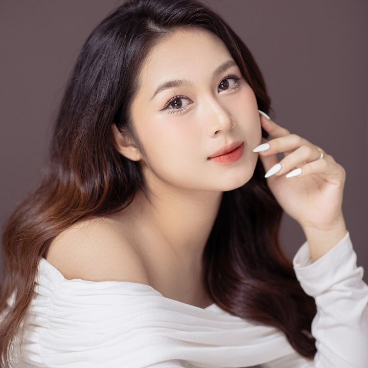 Phạm Thuỳ Chinh