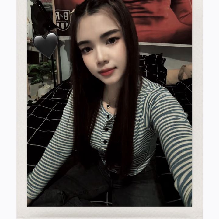 🎀•นา'นะ•🍯