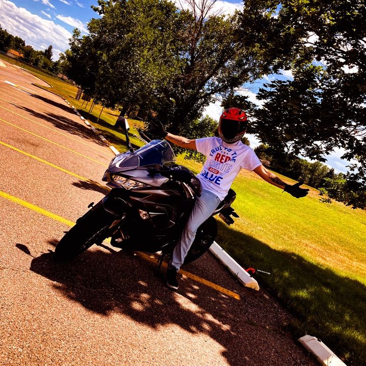 Man on 2 wheels