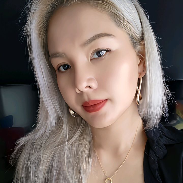 Nich Chaya