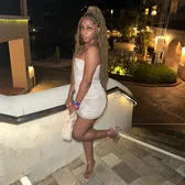 moni🦋