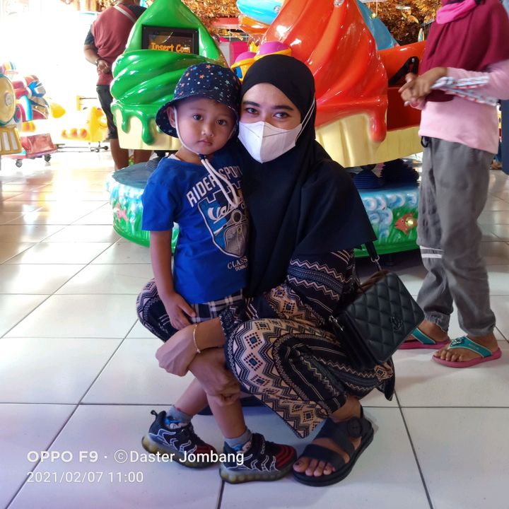 Dewina Daster Jombang
