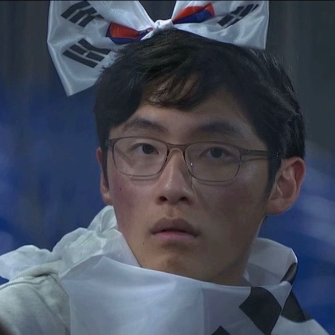 Tiếng Hàn Thôn Dụn (홍예준)