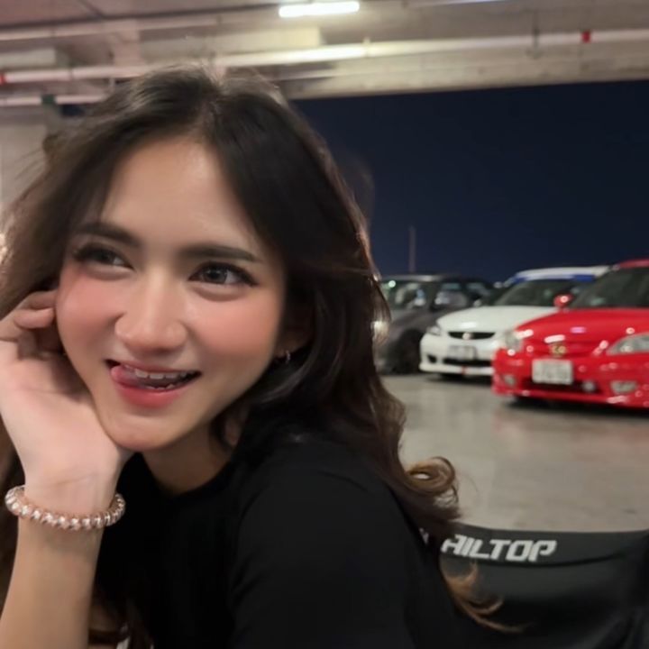 ฟ้าจะขายรถ
