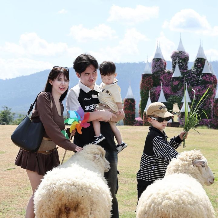 NICHAKARN👦🏻👶🏻