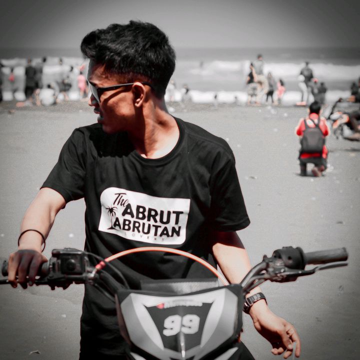 Ajay Linebi