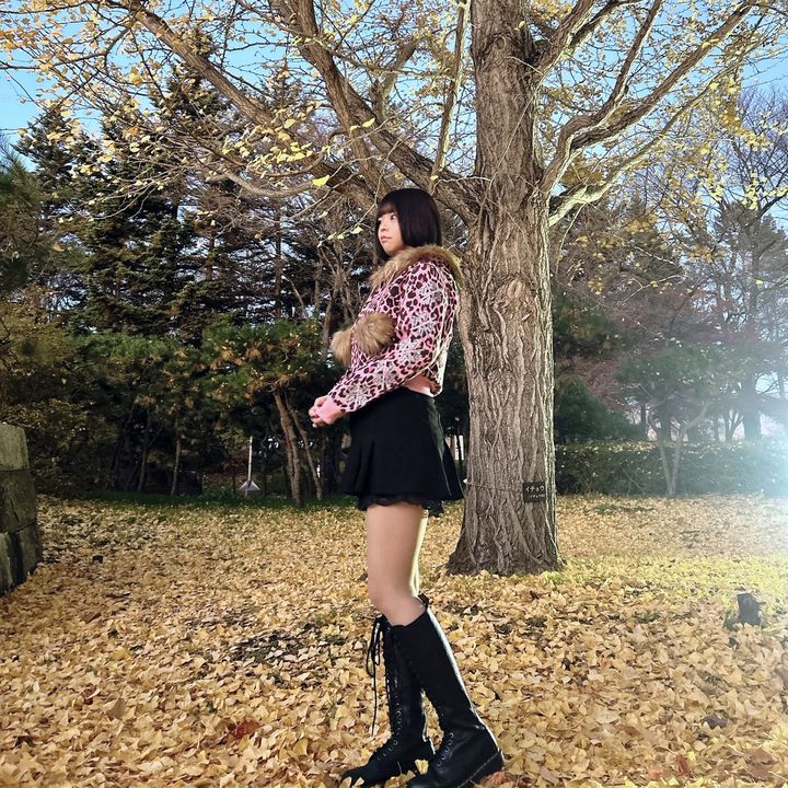 み