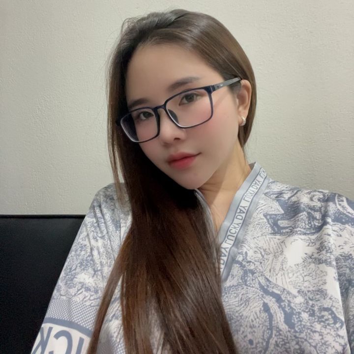 Nhi Hay Cười