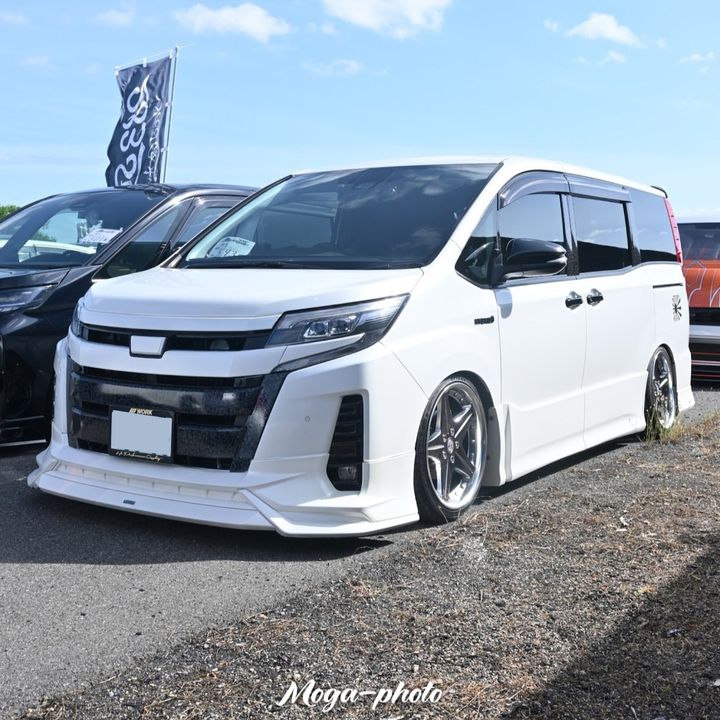 TT