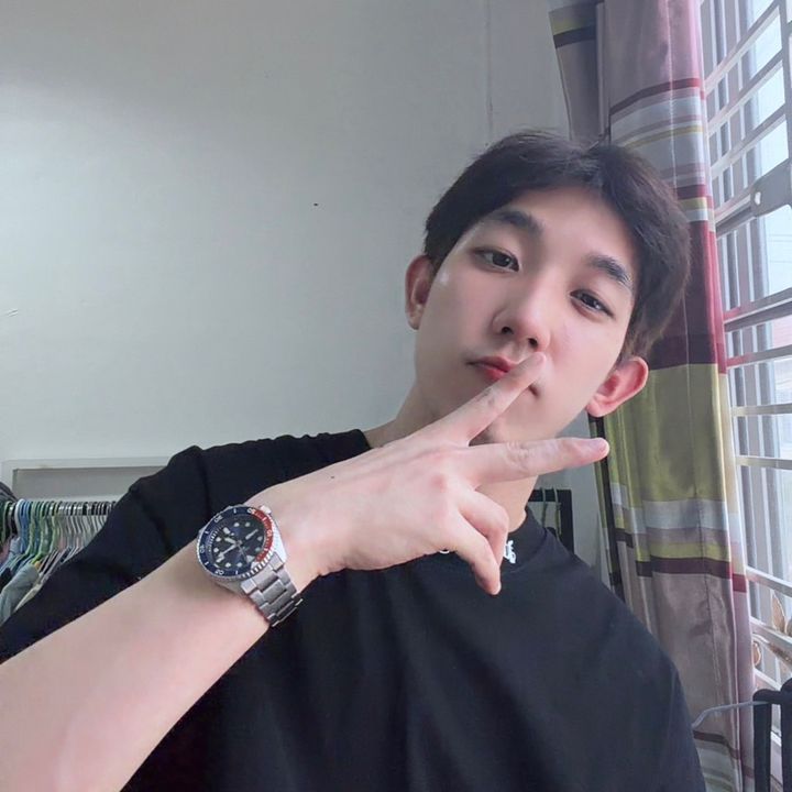 P'Kom(พี่คม)