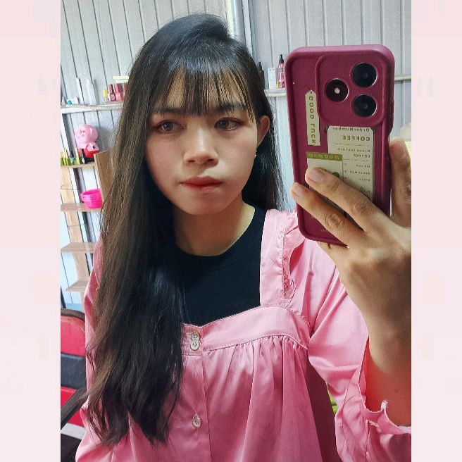 KiM HằNg