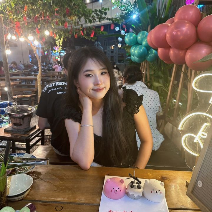 Ngân thích đắp mặt nạ🍳