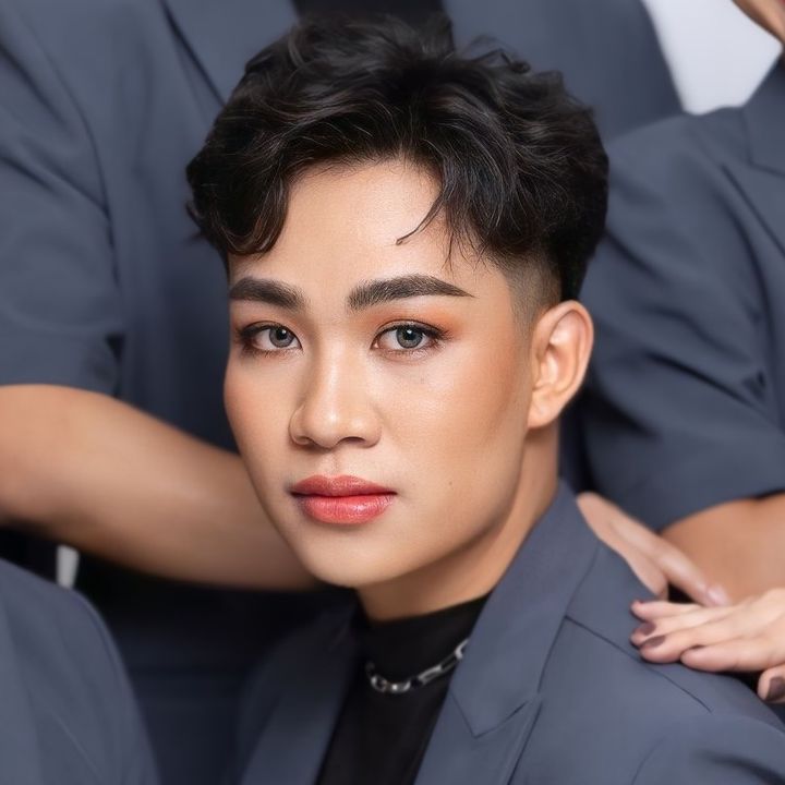 น้อนบรีส “ราชินีคิ้ว”