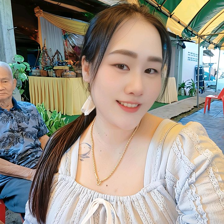 Aorawan Intharacharee