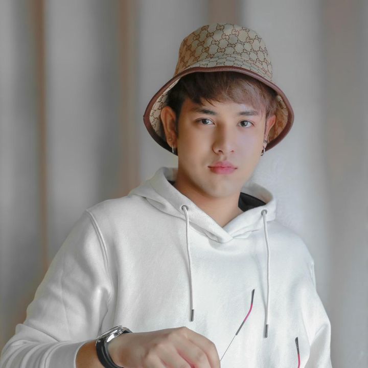 Kiw_khajonwit92🌈