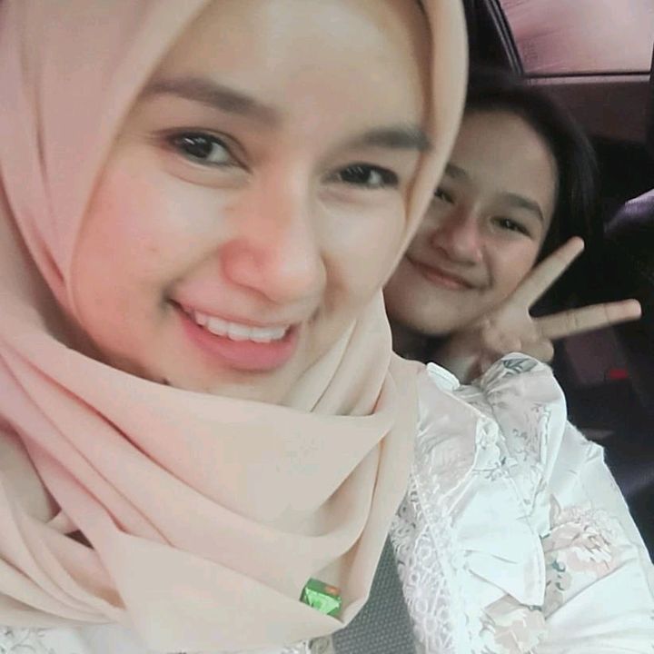 Tia RatnaSari